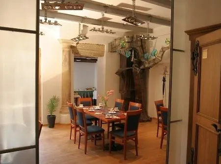 Zlatý Kohout Hotel