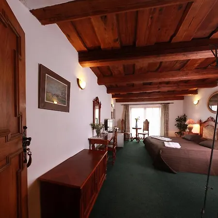 Zlaty Kohout 4*